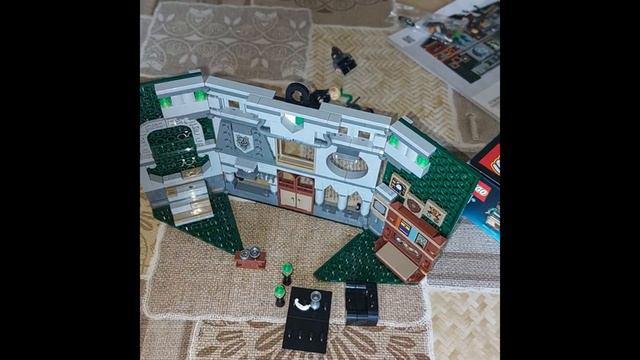 LEGO 76410 Harry Potter Stendardo della Casa Serpeverde da Parete, Uno dei 4 set stendardo sala com