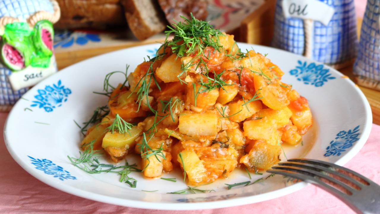 🥘 Овощное рагу с кабачками в мультиварке — рецепт простого летнего блюда