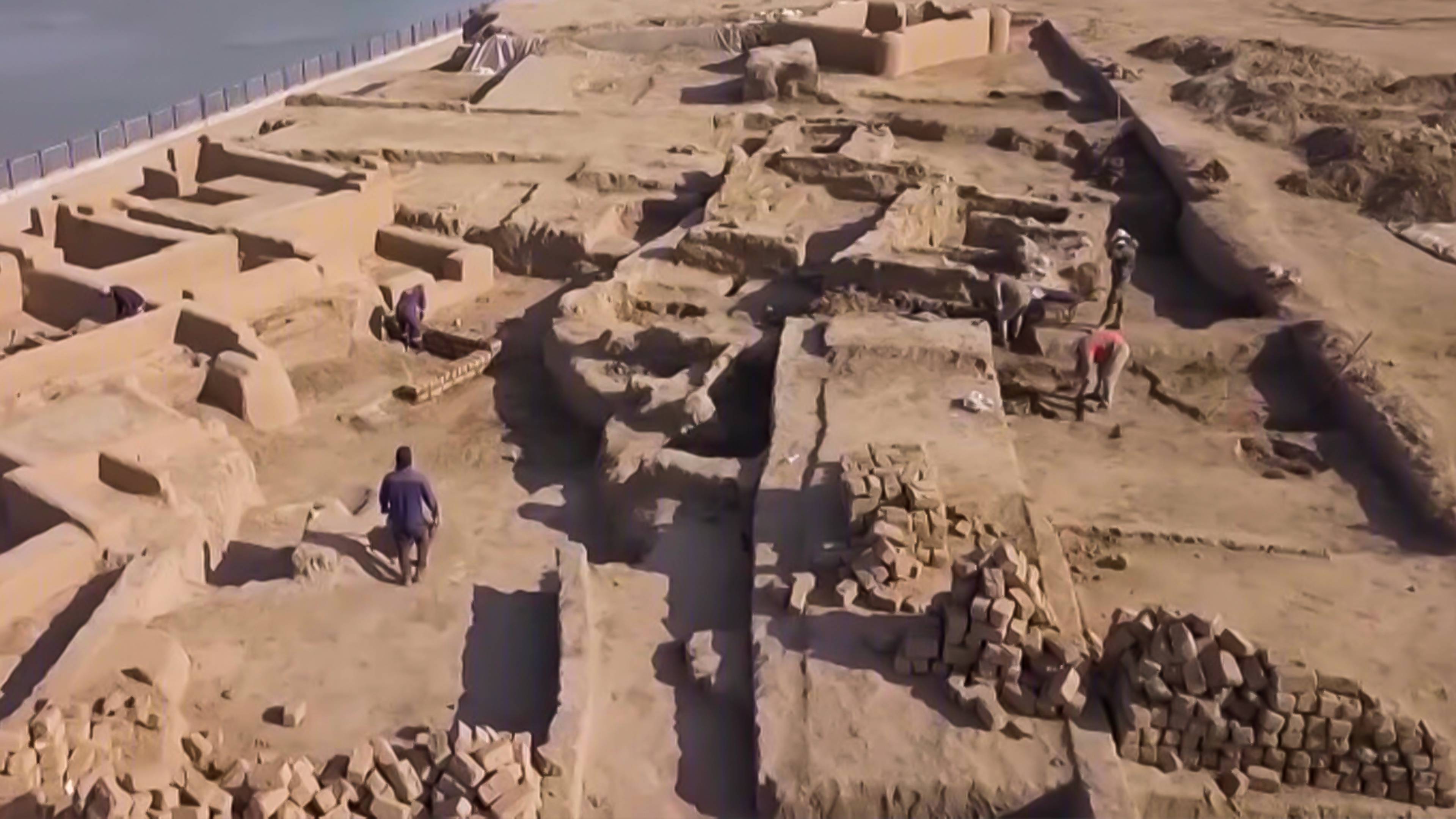 Археологи под Уфой ведут раскопки крупного древнего поселения Золотой Орды