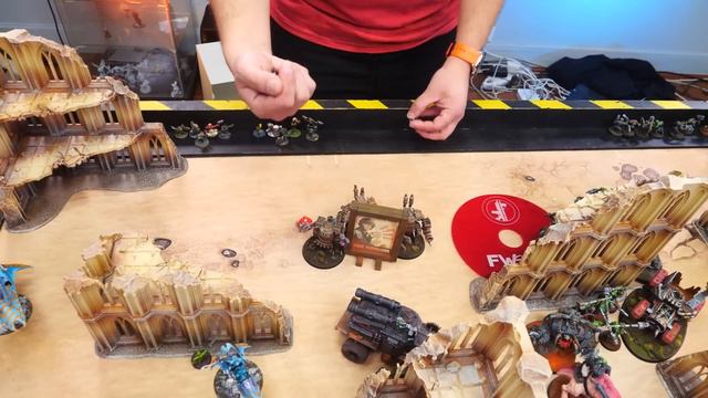 Warhammer 40.000 ORKS VS Harlequins