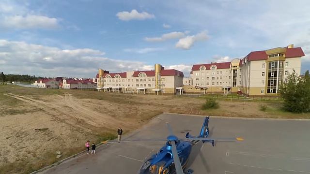 Вертолет у ЦРБ Лиски