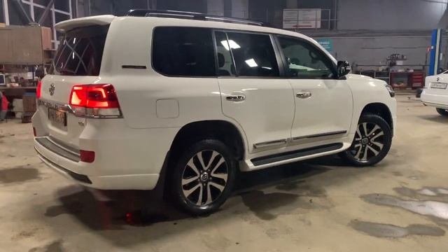 Рестайлинг Toyota Land Cruiser 200 Tundra LX570 2017 2018 2019г.  Carpoint Studio