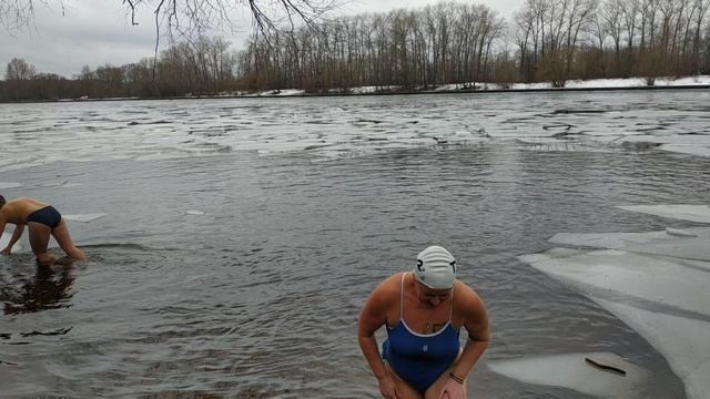 19.02.2020. Моржи столицы Н.Васильева и Д.Михайлов. Школа закаливания Натальи Серой