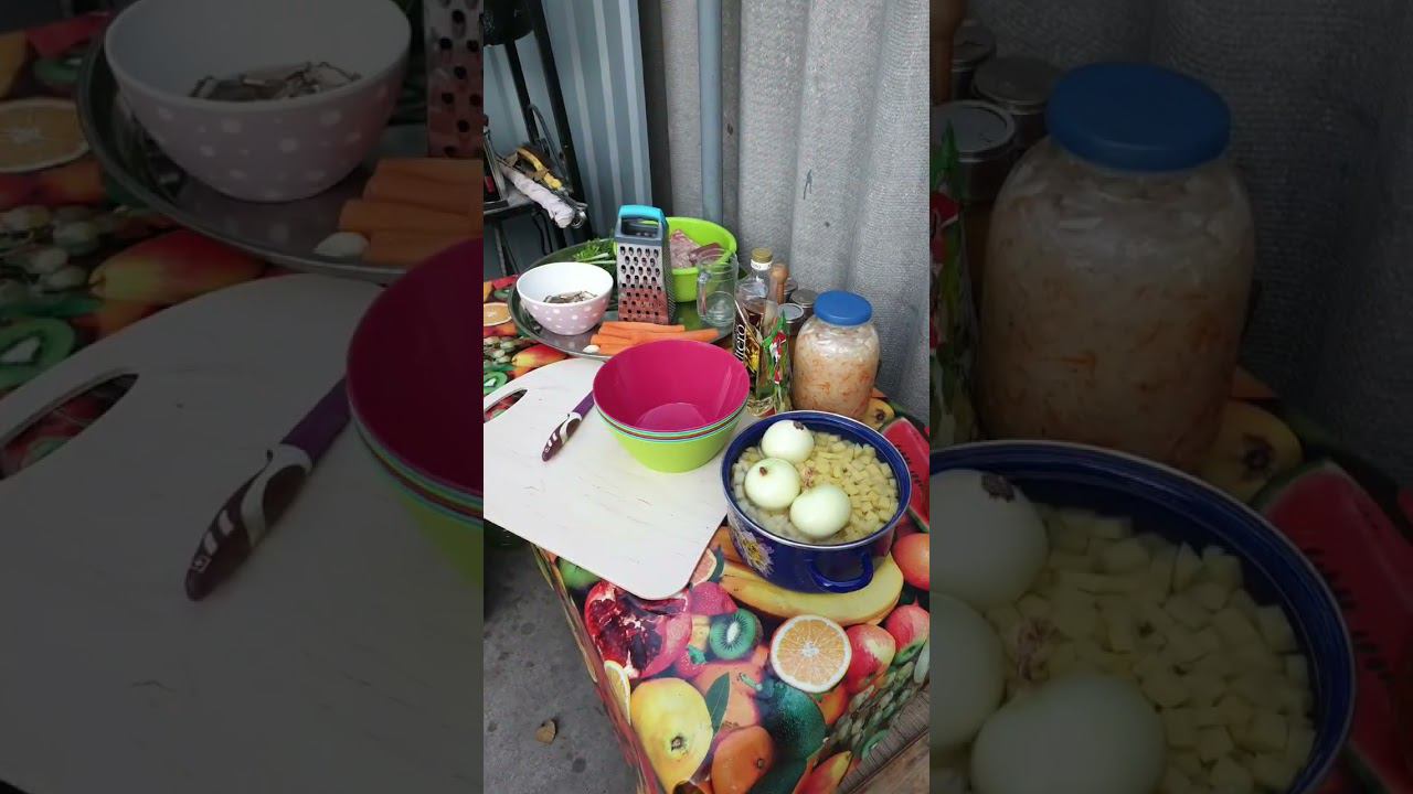 Щи Боярские в казане на огне