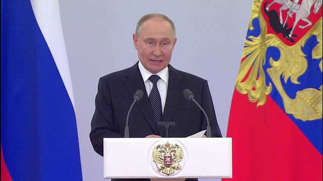 Встреча Владимира Путина с выпускниками военных вузов
