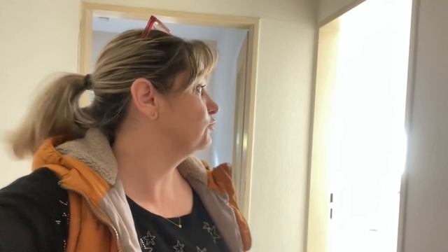 Влоги из Германии,получили ключи от квартиры,ужас,не выполнили обещания,отмываем,нужен ваш совет