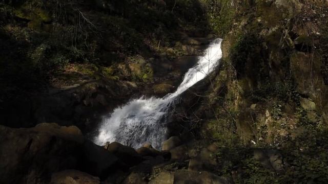 Водопады у селения Калабин 03.2023