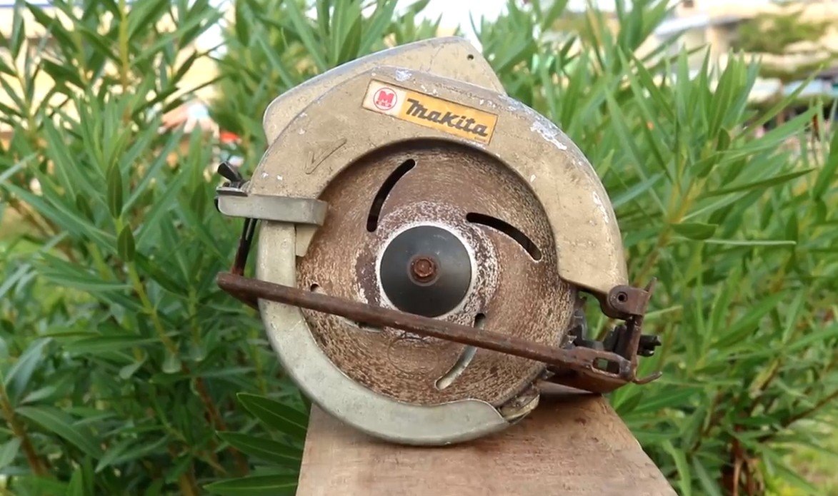 Реставрация циркулярной пилы Makita, 1985 года выпуска