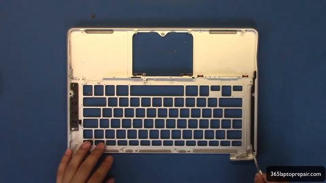 Apple Macbook Pro 13" Mid 2010 A1287 Disassembly How To with LCD Screen Replacement - By 365