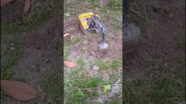 1/12 ,rc excavator volvo ec480 DL ,, beranang site (kimi lori) , keje selagi boleh