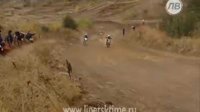 Мотогонщики сразились за Кубок губернатора Ли...