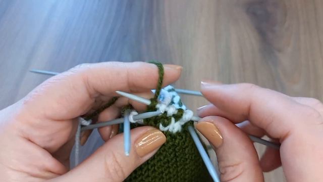 Вязаные тапочки 🧿"Восточные напевы".💚