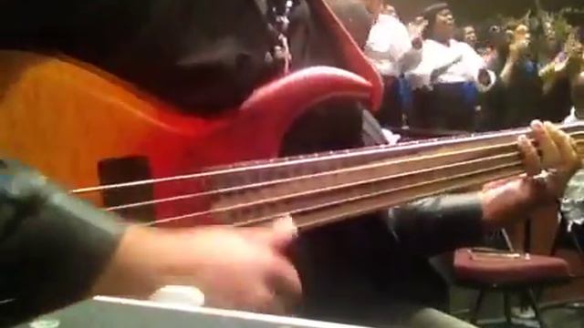 Larry Perkins play bass