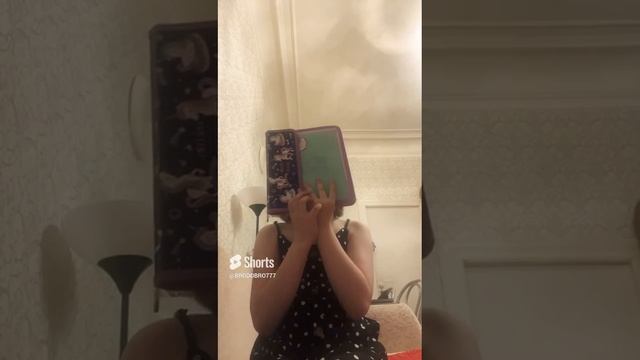Соня дурачится ?дети такие дети?