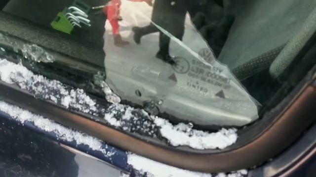 Как открыть машину без ключа