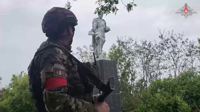 Военнослужащие группировки войск «Север» рассказали об обстановке в освобожденных населенных пунктах