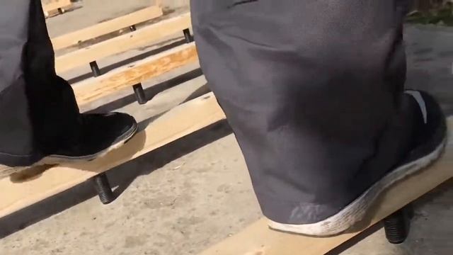 Регулируемые полы на полимерных болтах
