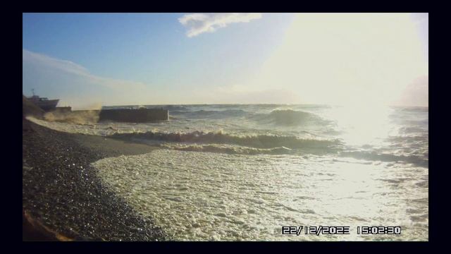 Слушайте шум моря — сделано в Clipchamp