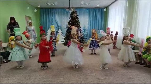 Новогодний утренник в старшей группе