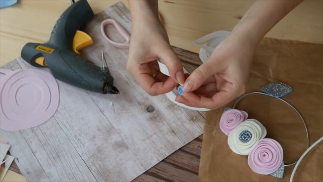 Foamiran hair ornament  Украшение для волос из фоамирана  DIY TSVORIC