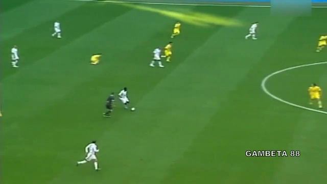Mahamadou Diarra vs Villarreal Home - Debut in R. Madrid - 27082006