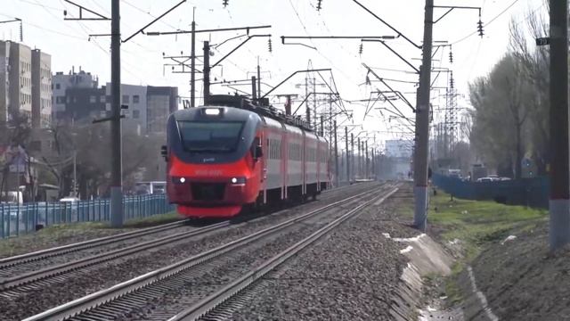 Электропоезд ЭП3Д-0025 с сообщением Усть-Донецк-Ростов Гл., о.п. Рабочий Городок, 23 апреля 2021 г.