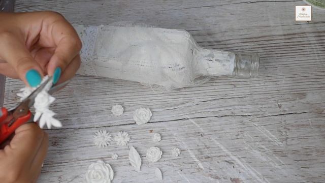 Butelka ubrana w kwiaty - tutorial DIY