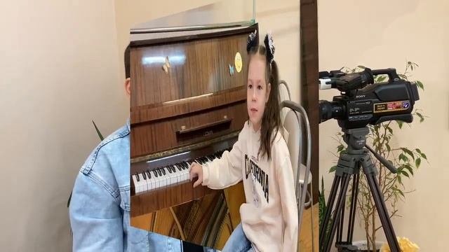 Детская телестудия. Воспитанники ЦДТ поздравляют с Днем учителя