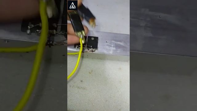 simple inverter making. 5200 transistor.