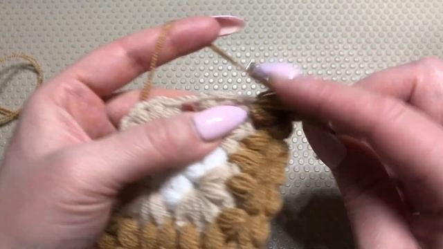 Салфетка из пышных столбиков крючком.crochet napkin