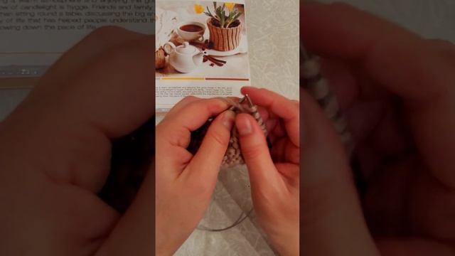 Супер объёмный узор 3D спицами. #вязание #вязаниеспицами #узорыспицами #узорыспицамидляначинающих