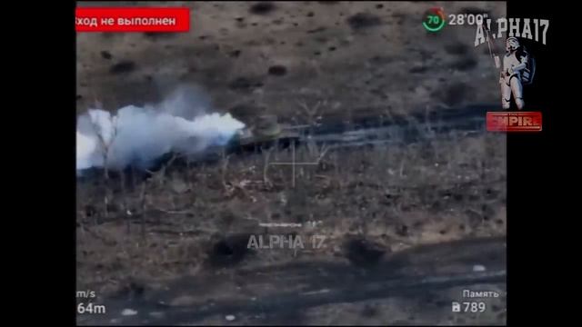 Т-80БВМ + (РЭБ) в действии _ Рой дронов атаковал танк