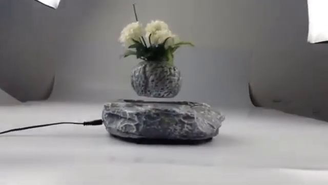 Левитирующий горшок