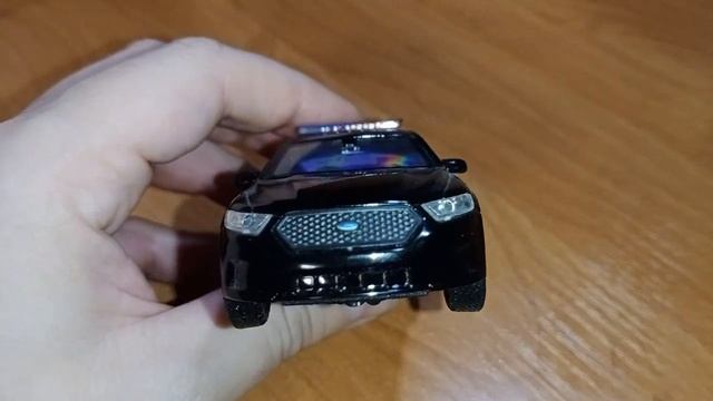 Обзор масштабной модели Ford Police Interceptor..mp4