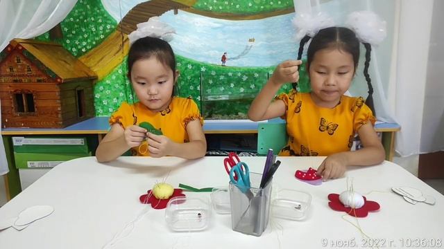Участники II улусного детского чемпионата "KidSkills" по компетенции "Технология моды"