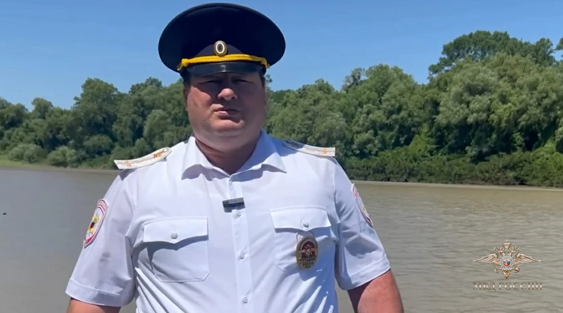 Владимир Колокольцев представил к награждению государственной наградой полицейского