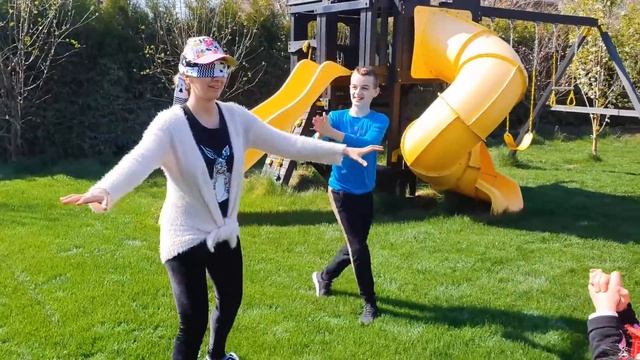 Вероника и веселые активные игры для детей на улице