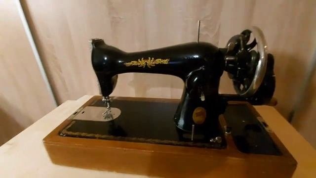 Швейная машинка Подольский Механический Завод