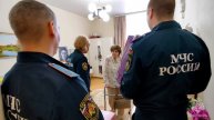 Сотрудники МЧС России посетили ветеранов - фронтовиков
