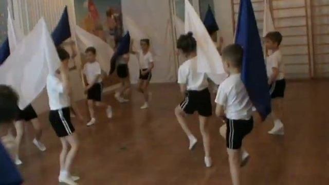 Спортивный праздник - 2013   (часть 1) МБДОУ №15 "Сказка" г. Лермонтов