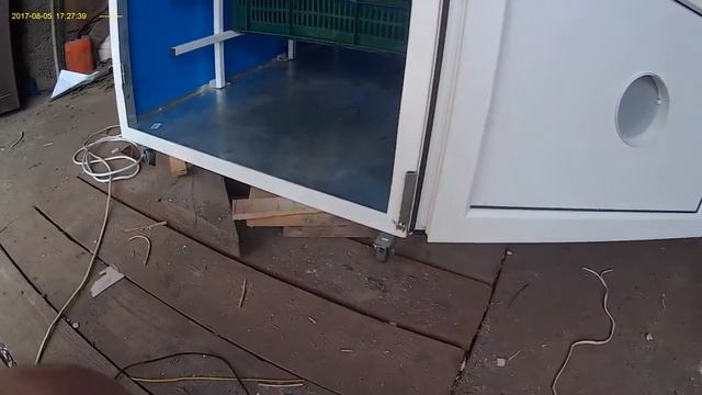 Выводной инкубатор на 1500 яиц.