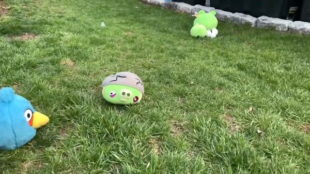 Pre-Beta Angry Birds: Poached Eggs Pilot