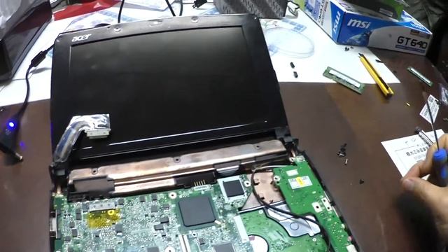 Acer Aspire one ZG5マザーボード交換