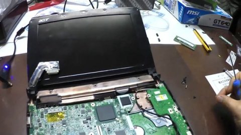 Acer Aspire one ZG5マザーボード交換