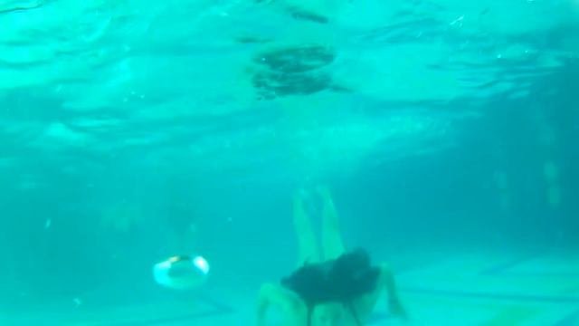 Аквапарк под водой