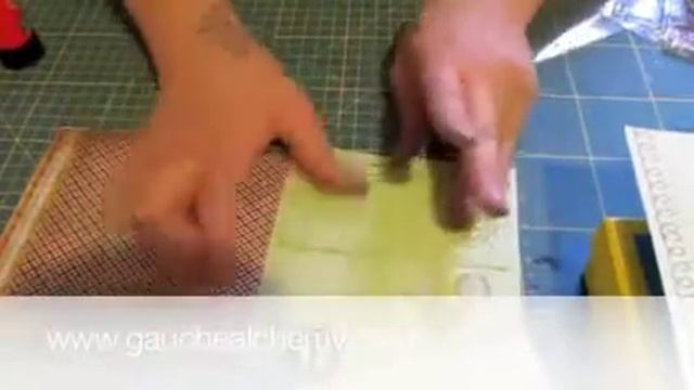 Nip-Tuck Mini Book tutorial