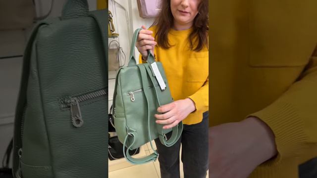 Сайт Robinzon-bags.ru Кожаный женский зеленый рюкзак Di Gregorio 818/VIT menta