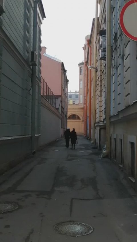 Вид на Митавский переулок. Центр Петербурга!