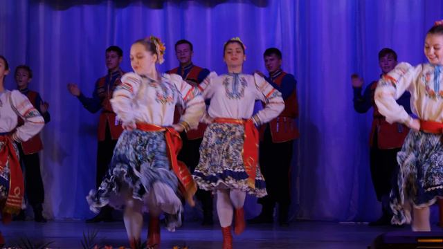 30 лет дорогой танца2 ч14 #upskirt#казачий#танец