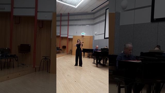 Viktoriia Narizhna - Maurice Ravel "Tzigane"